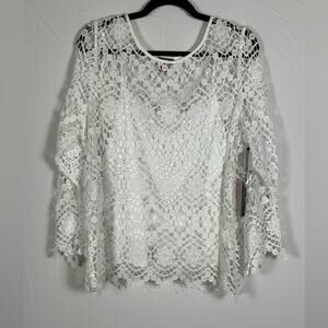 NWT Vince Camuto White Floral Crochet Blouse- PLUS 1X